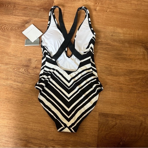 La Blanca Plunge One Piece Swimsuit - Picture 9 of 9